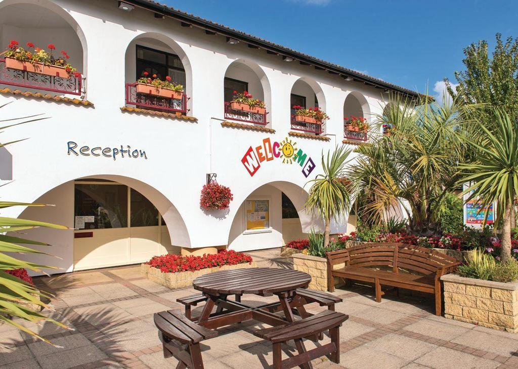Welcome Family Hotel Долиш Екстериор снимка