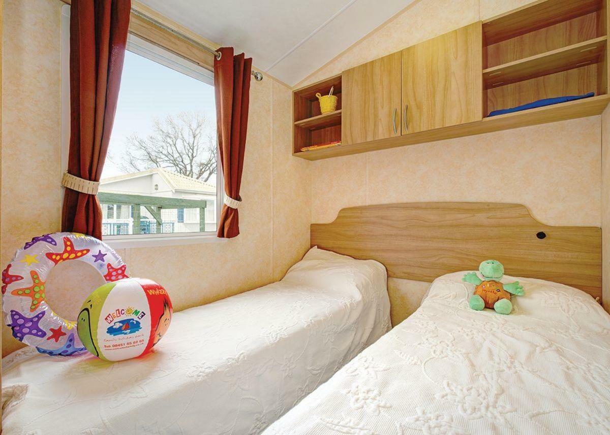 Welcome Family Hotel Долиш Екстериор снимка