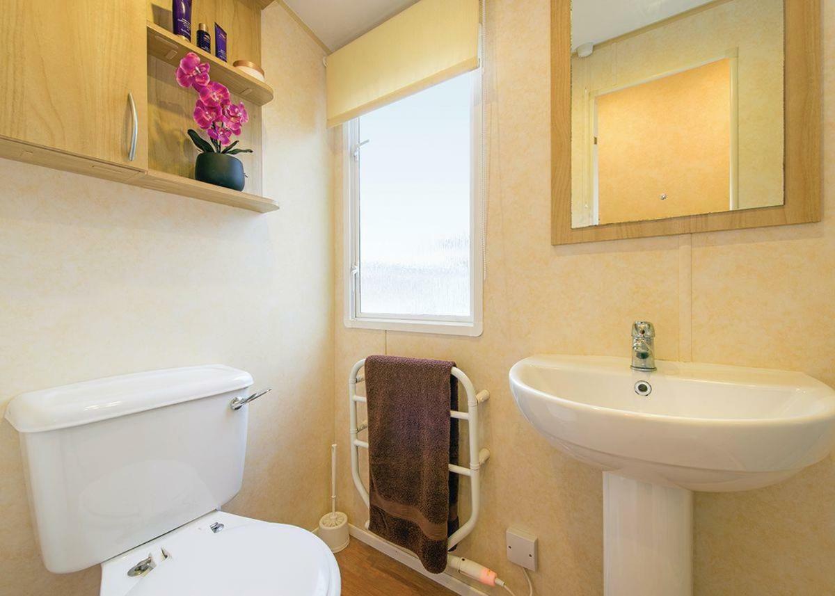 Welcome Family Hotel Долиш Екстериор снимка